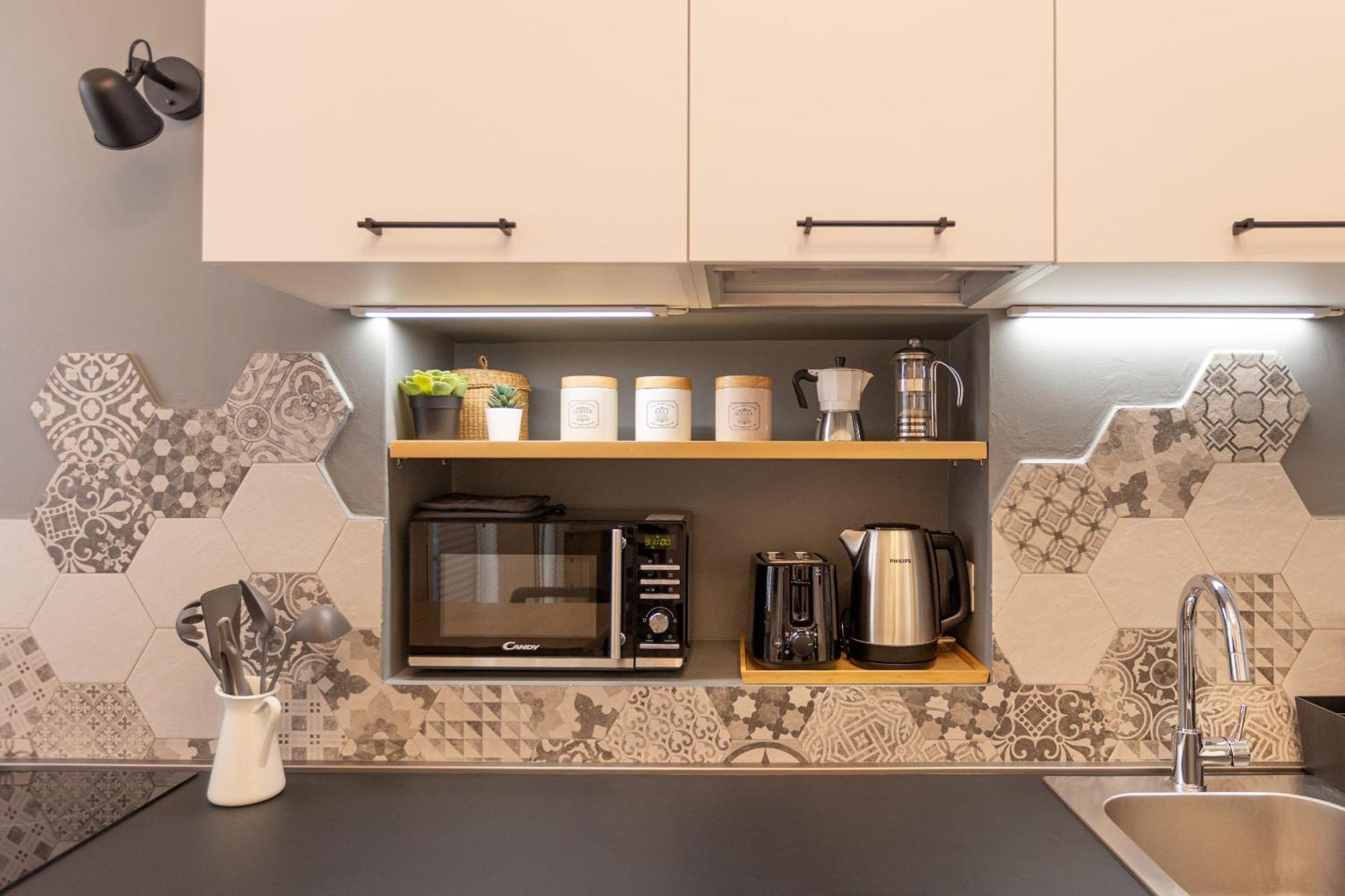 Apartamento Tiny & Tidy In The Key Area Of *
